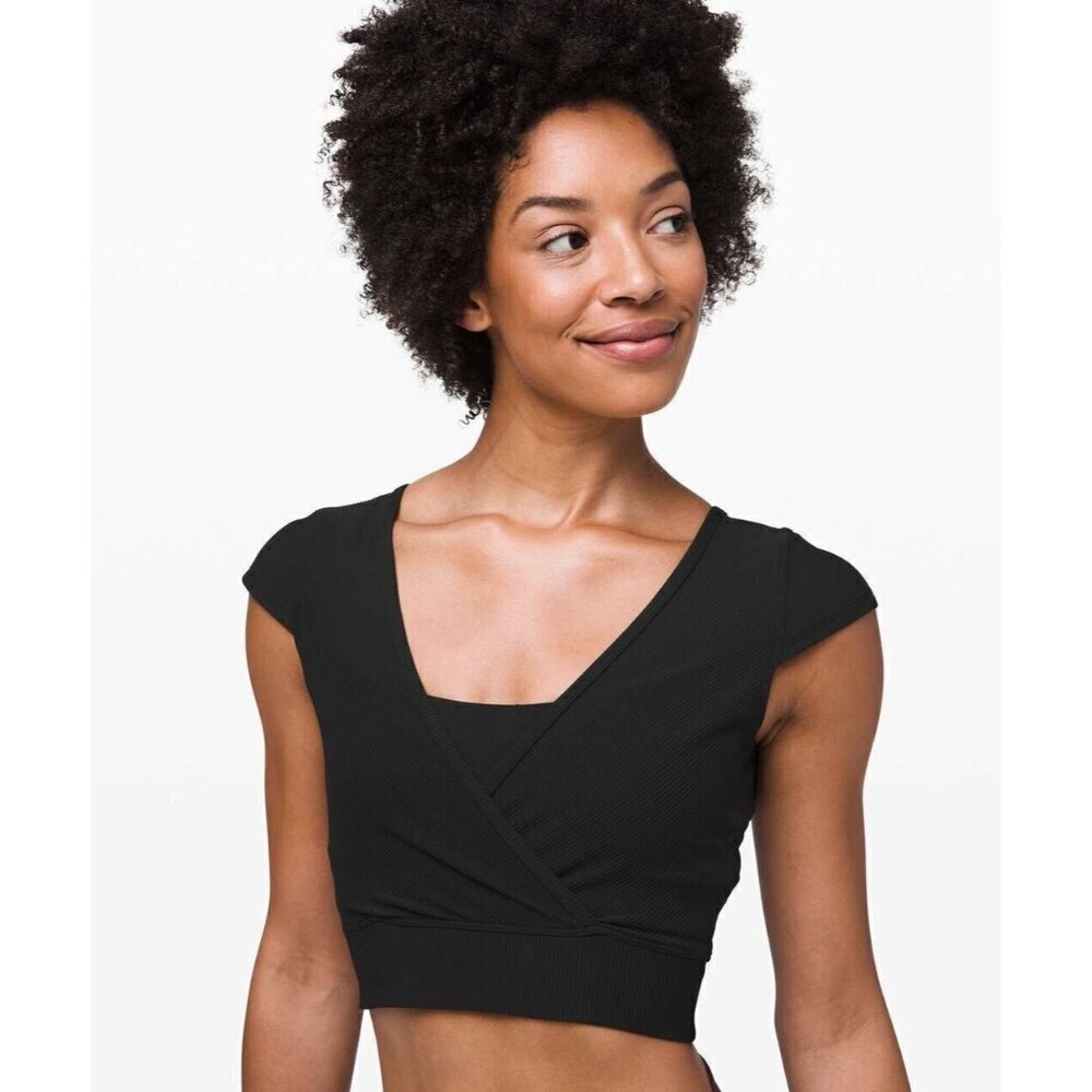 Lululemon Ready to Rise Short Sleeve Black Crop Top Size 2